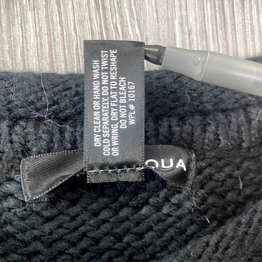 New $78 AQUA Women's Sweater MEDIUM Stripes Fringe Black & White Boho Knit NWT - Picture 9 of 9